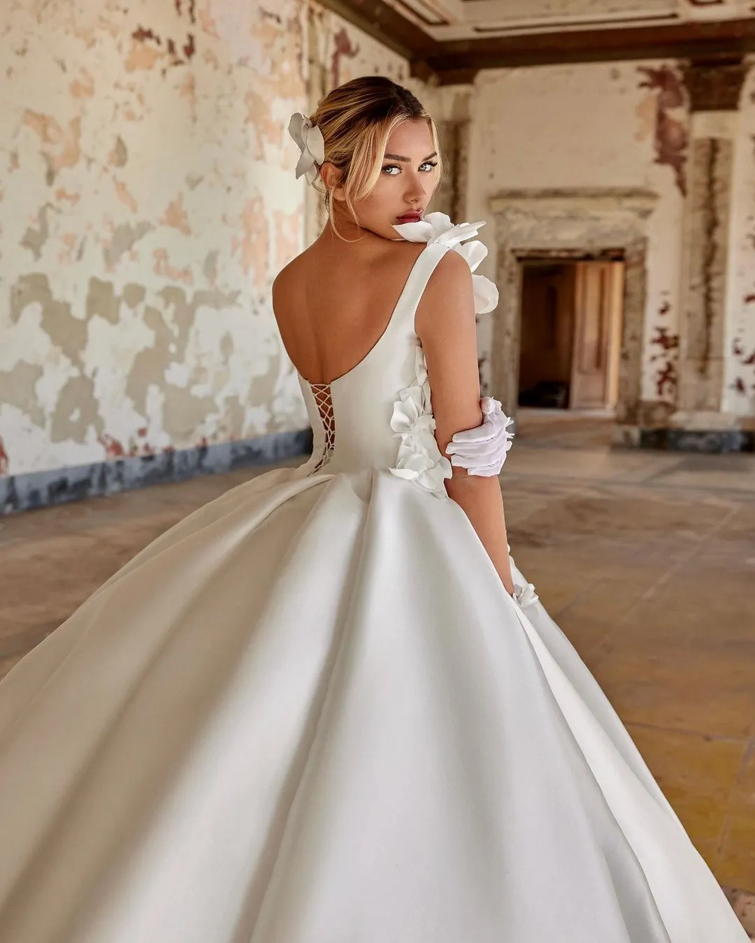 Aaliya Luxury White Wedding Dress