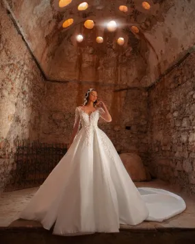 Amanda Beautiful White Wedding Dress